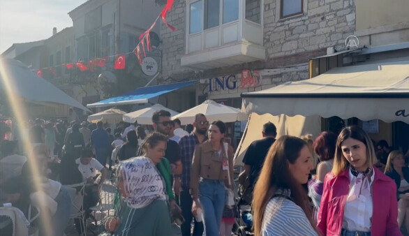 Çeşme'de Ramazan Bayramı yoğunluğu