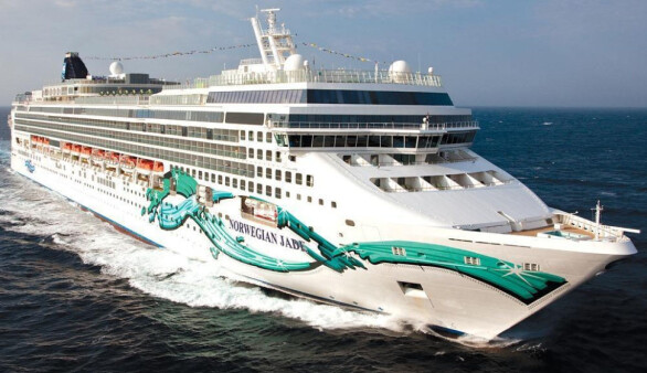 Bodrum'a "Norwegian Jade" isimli kruvaziyer ile 2 bin 446 yolcu geldi