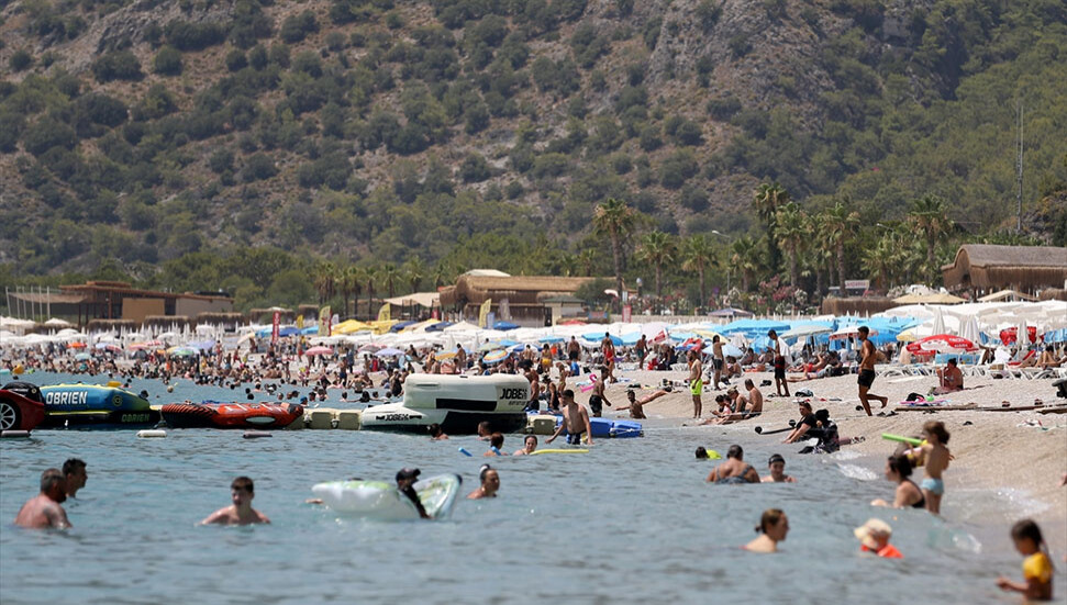 Muğla'da hava 43, deniz suyu sıcaklığı 30 derece