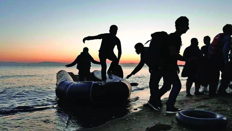 Didim açıklarında 36 düzensiz göçmen kurtarıldı