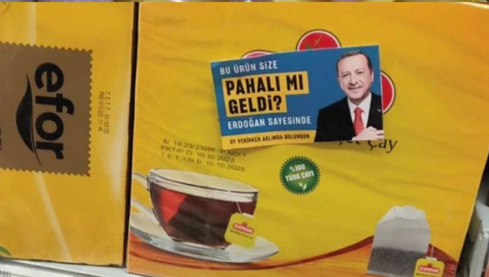'Pahalı mı geldi' stickerlarına İzmir'de gözaltı