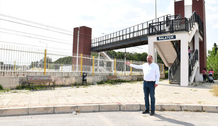 Başkan Gümrükçü duyurdu: Balatçık İZBAN durağı sözleşmesi imzalandı