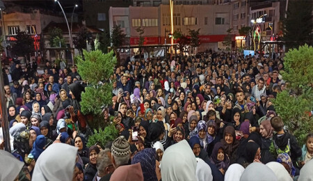 Sandıklı'da hacı adayları için uğurlama töreni düzenlendi