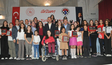 Arzum Türkiye Kadınlar Satranç Şampiyonası İzmir'de sona erdi