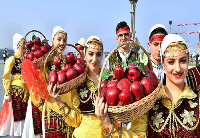 17. Uluslararası Balkanlılar Halk Dansları ve Kültür Festivali İzmir'de başlıyor