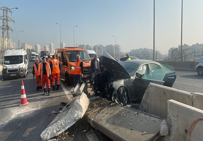 Alkollü sürücü, bariyere çarptı! Ölü ve yaralılar var