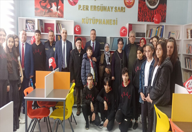 Şehit Piyade Er Ergünay Sarı'nın adı Kemalpaşa'daki kütüphanede yaşayacak