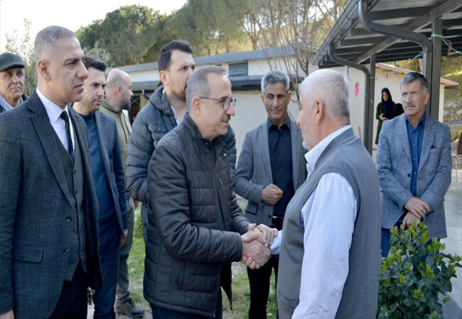 AK Parti İzmir İl Başkanı Sürekli, Urla'da depremzedeleri ziyaret etti