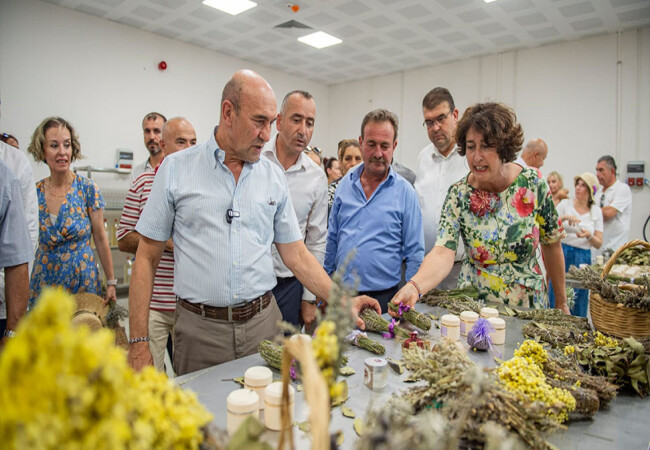 İzmir’in Kozmetik Köyü Ulamış’ta açıldı